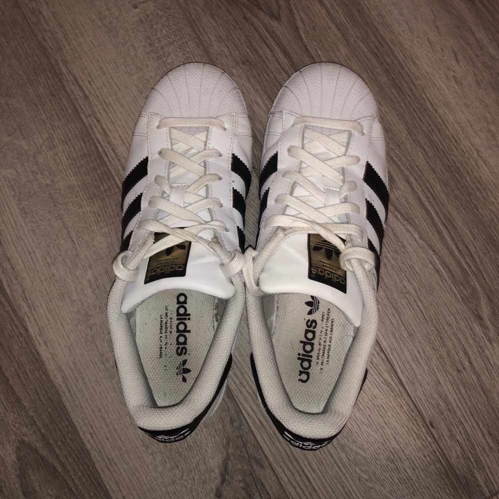 ADIDAS WOMEN’S SUPERSTAR - SIZE 8 - Picture 4 of 7